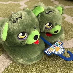 NEW 💚 Build a Bear Teddy Slippers - size 12-13